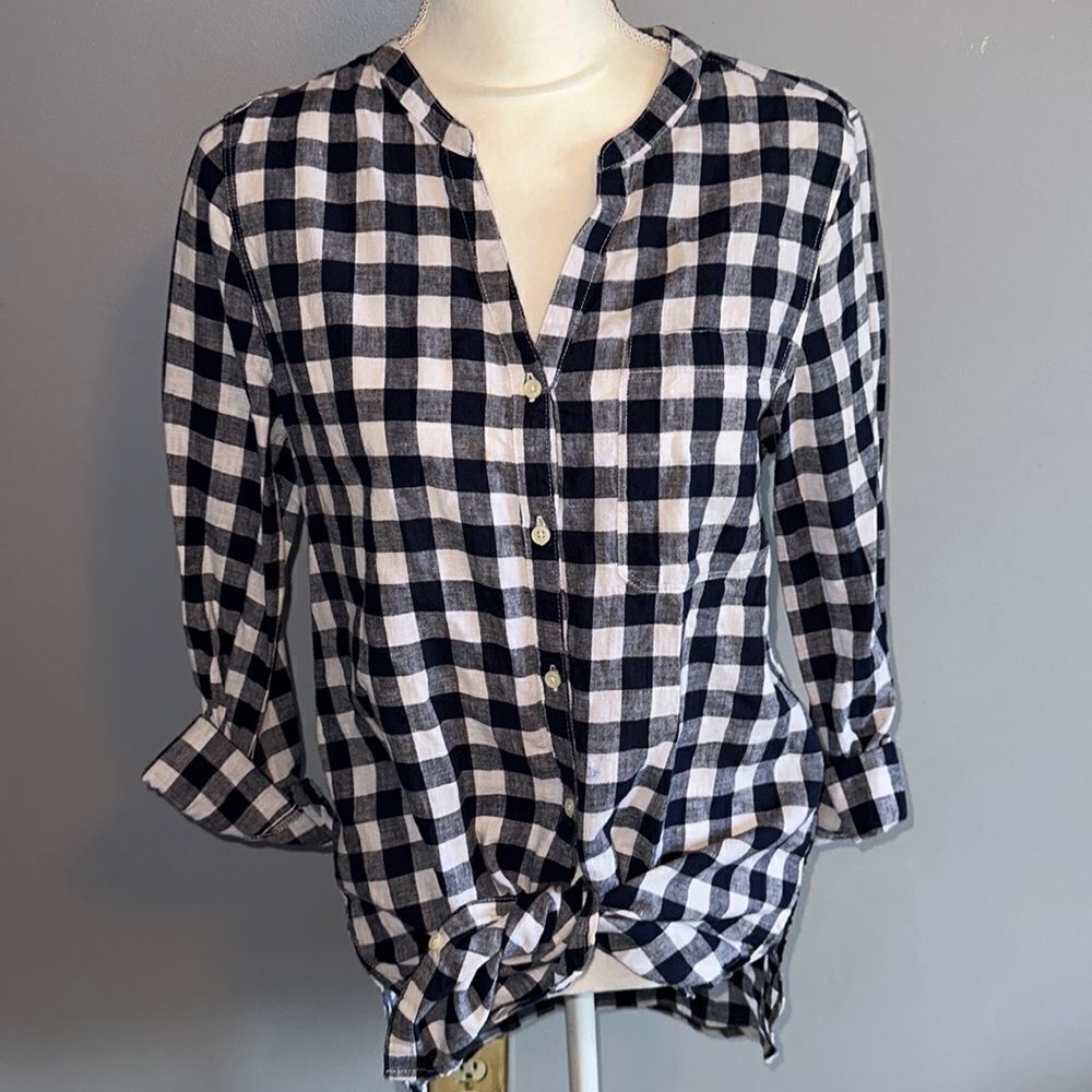 Old Navy Plaid Button Down Tunic Top!